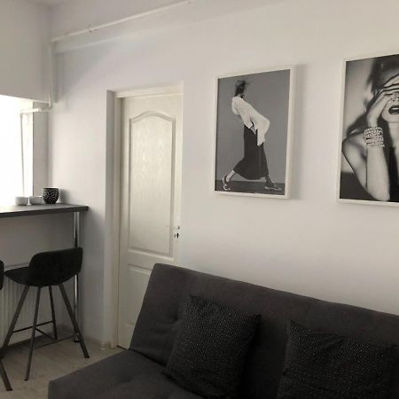 Staycity Modern Apartment Bukarest Exterior foto